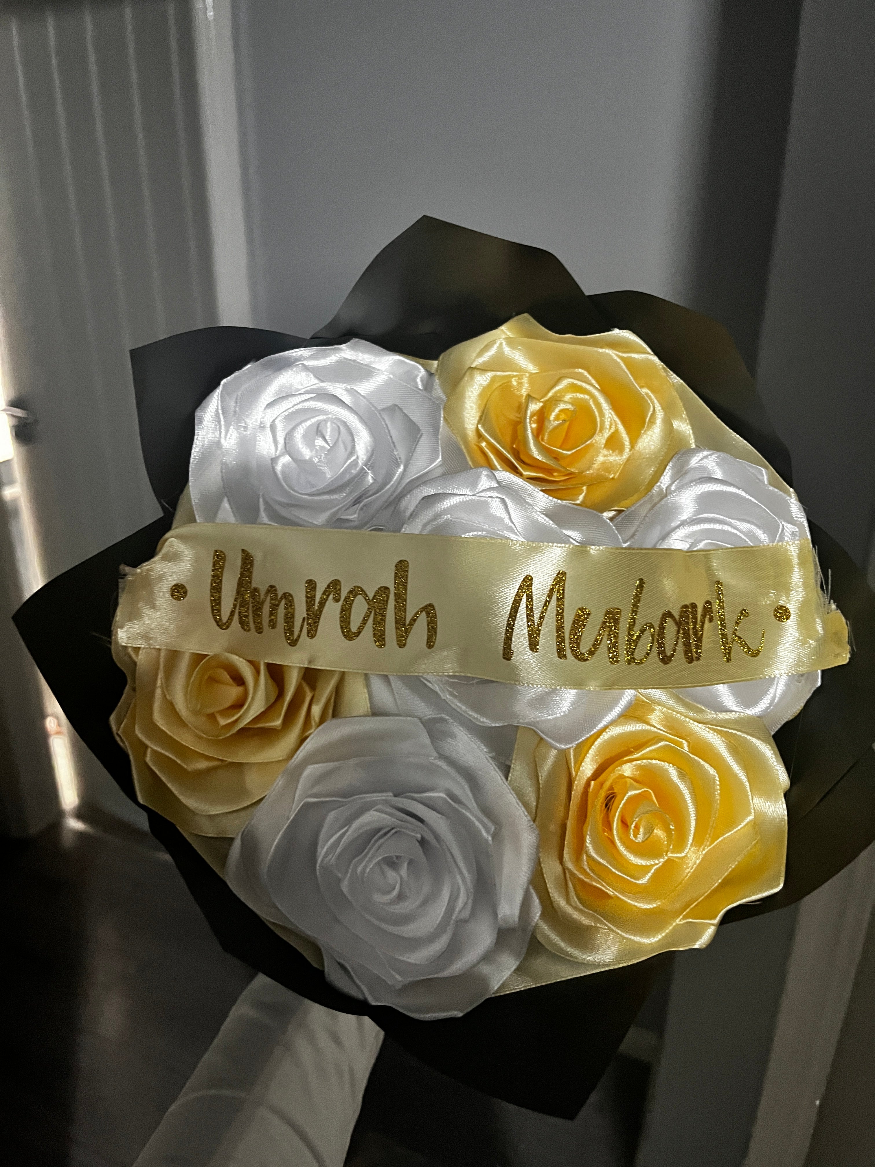 Umrah Mubarak Themed Bouquet