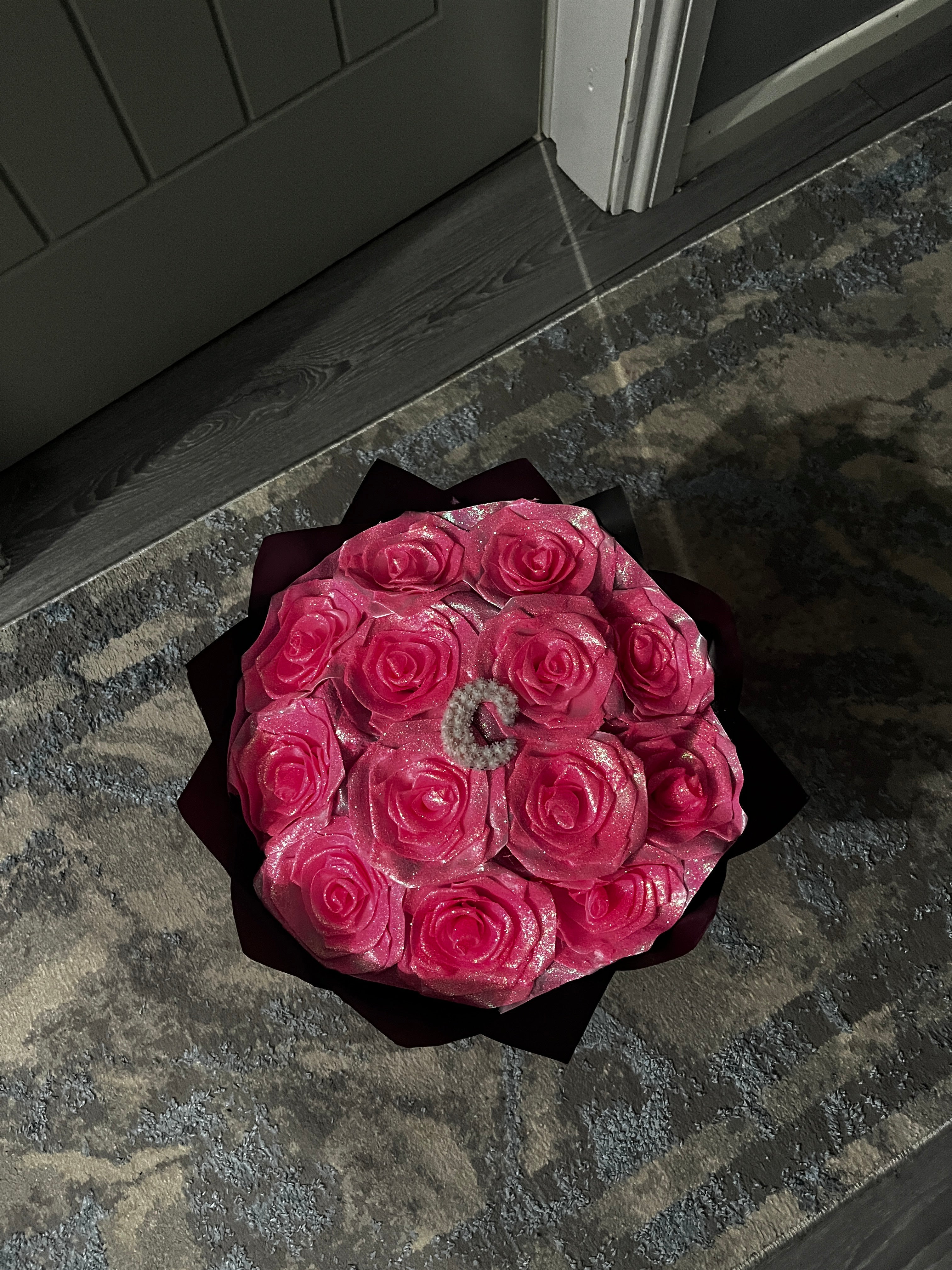 Pink Glitter Roses w Name Letter